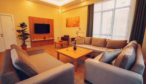 Deluxe Suite, Garden View
