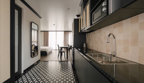 Deluxe Studio Suite, City View