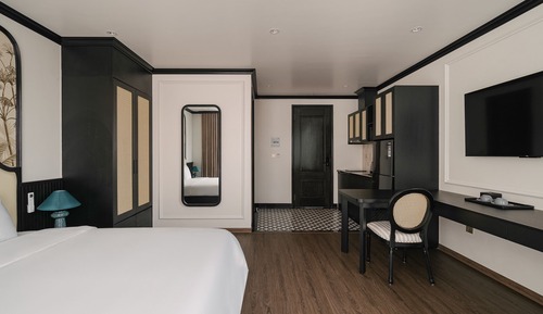 Junior Studio Suite, City View