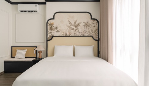 Superior Studio Suite, City View