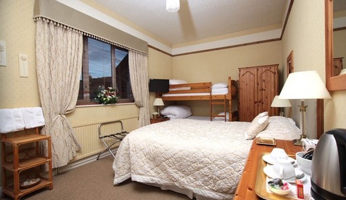 Classic Quadruple Room