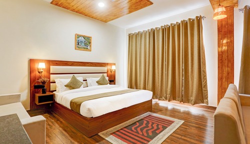 Deluxe Studio Suite, Balcony, Mountain View