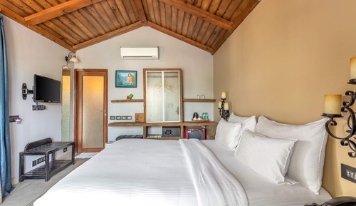 The Ocean Premium Cottage with Jacuzzi