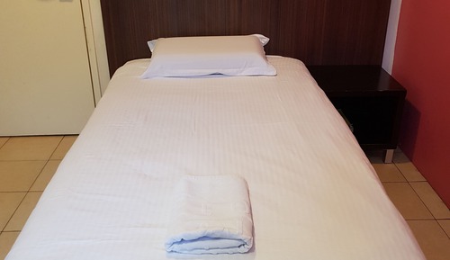 Basic Single Room