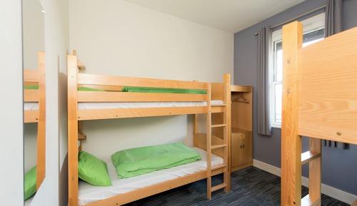 Shared Dormitory, Men only, Shared Bathroom (Sleeps 6)