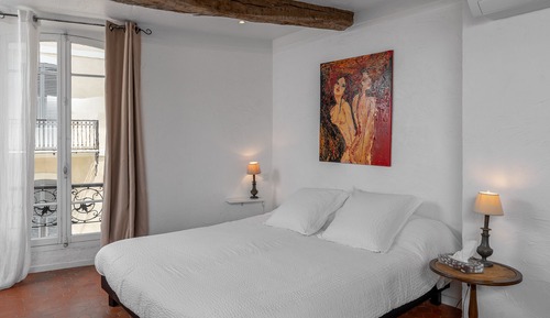 Premium Suite, City View