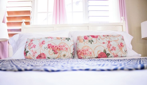 Standard Room, 1 Queen Bed