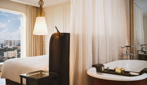 Deluxe Room, 1 King Bed (Grand)