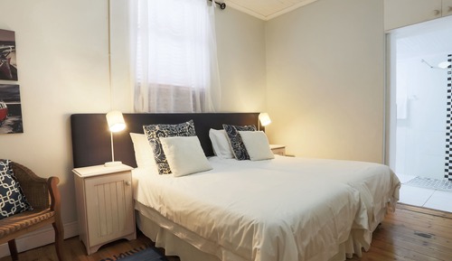Room 5 - Twin Room