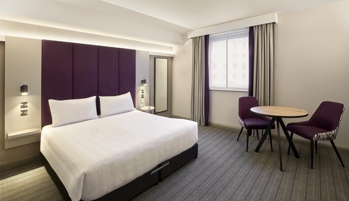 Standard Double Room, Accessible Bathtub