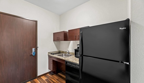 Suite, 1 King Bed, Accessible, Non Smoking (Efficiency)