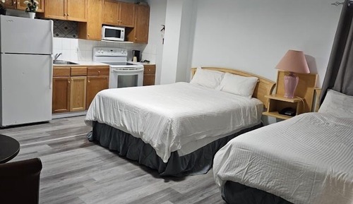 Standard Room, 2 Queen Beds, Kitchen