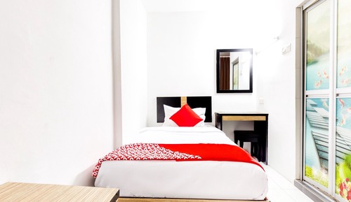 Deluxe Single Room