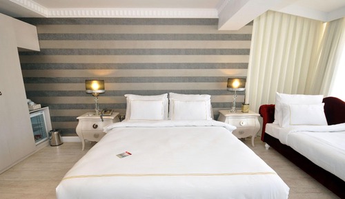 Panoramic Room, 1 Double Bed, Partial Sea View
