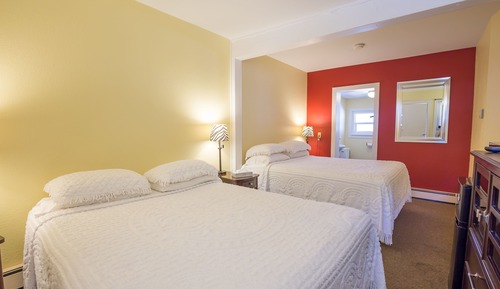 Standard Room, 2 Queen Beds, Pool Access, City View