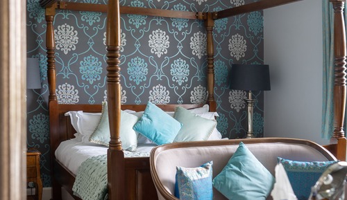 Superior Double Room (Four Poster Bed)
