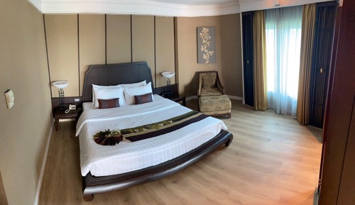 Siam Classic Suite