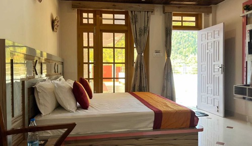 Luxury Room, Balcony, Mountain View