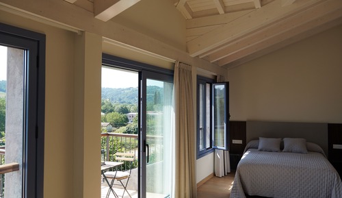 Deluxe Studio Suite