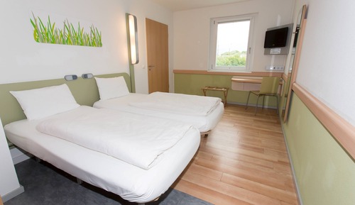 Standard Room, 1 Double or 2 Twin Beds