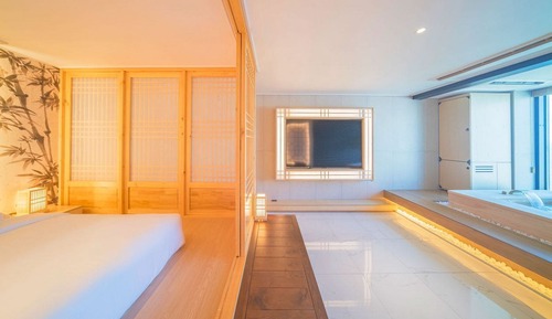 Suite Double Room