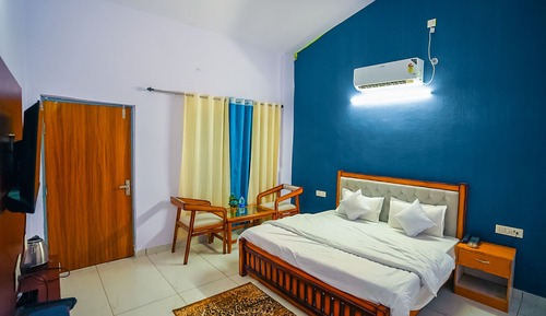 Double Room, Pool View