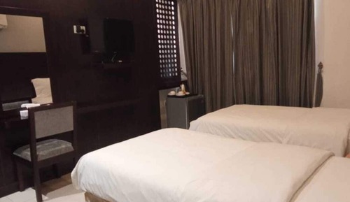 Basic Double or Twin Room, Beach View