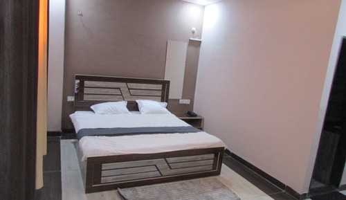 Deluxe Double Room, Garden View