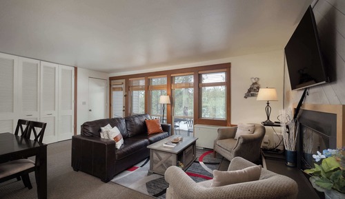 Condo, Multiple Beds, Patio, Garden View (Cozy Cascade Retreat)