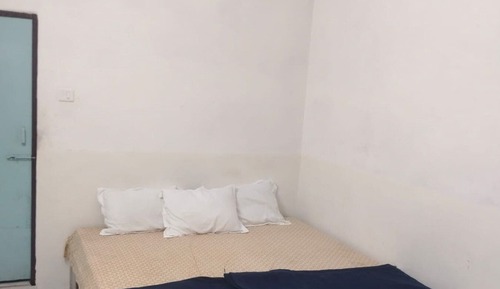 Standard Room, 1 Queen Bed