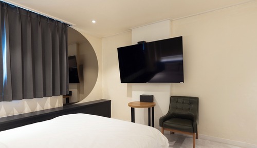 2PC Double Room, City View