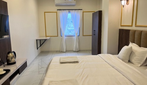 Superior Double Room, City View