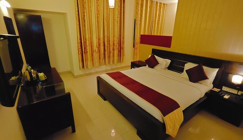 Executive Studio, City View