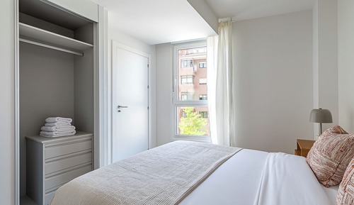 City Apartment, Balcony