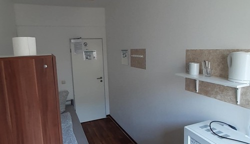 Single Room (#323)