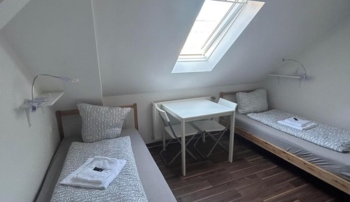 Twin Room (#411)