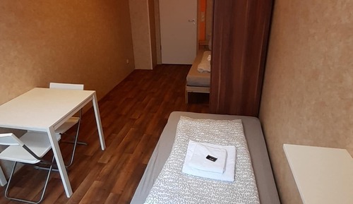 Twin Room (#122)