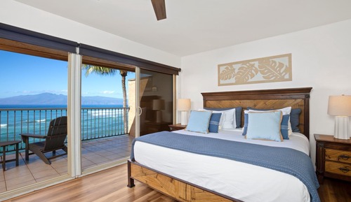 Condo (4 Bedrooms)