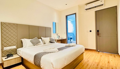 Standard Double Room, 1 King Bed