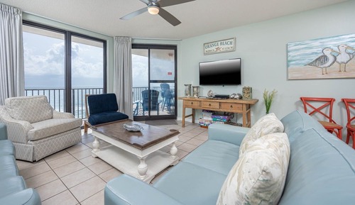 Condo, 3 Bedrooms