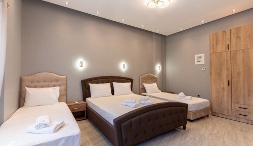 Economy Room, Garden View