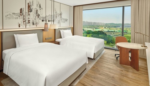 Deluxe Room, 2 Double Beds, Non Smoking, Garden View