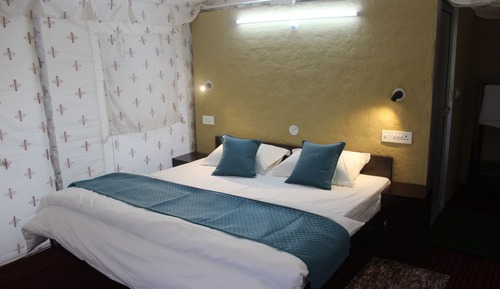 Deluxe Room, Lanai, Mountain View