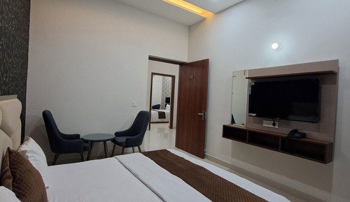 Classic Double Room, City View