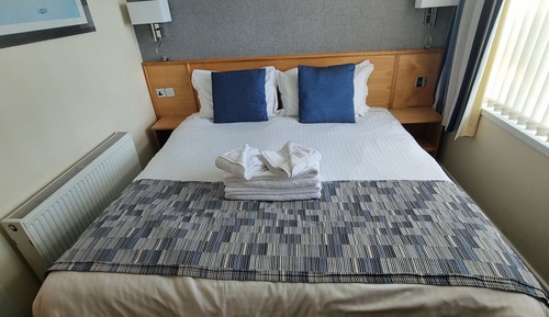 01 Ocean View Suite 4-Star, 1 Bedroom, Sea View, Beachfront (plus 1 free baby)