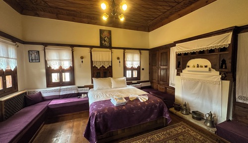 Elite Room, City View