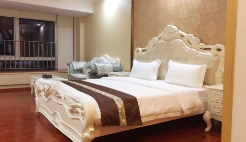 Basic Double Room, City View