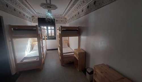 Economy Shared Dormitory, Mixed Dorm, Non Smoking, Beachside