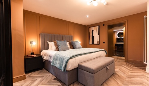 Luxury Apartment, 1 King Bed with Sofa bed, Non Smoking, Private Bathroom