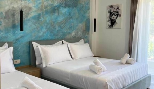 Triple Room, Balcony, Partial Sea View
